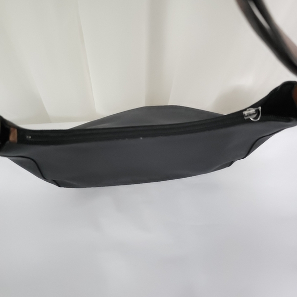 Bottega Veneta black textured PVC shoulder bag brown shoulder strap zip top - Picture 7 of 16